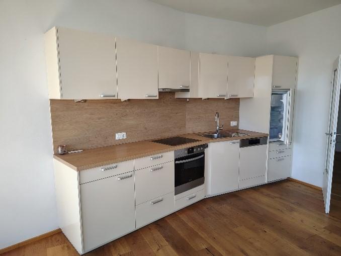 Neuwertige 3-Zimmer Wohnung 88,12 m&sup2; mit Balkon und Parkplatz in V&ouml;lkermarkt - Bild# 5