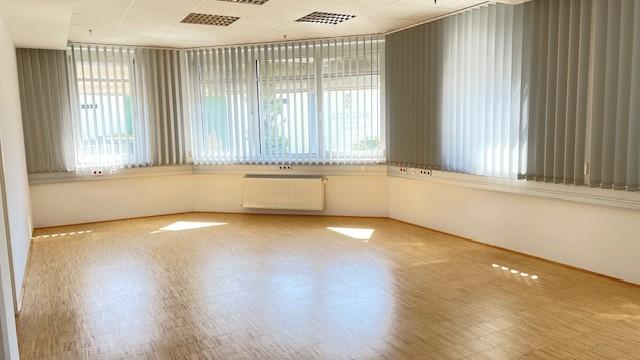 B&uuml;rofl&auml;che 117,95 m&sup2; (3 B&uuml;ros) ab sofort zu vermieten - Bild# 1 